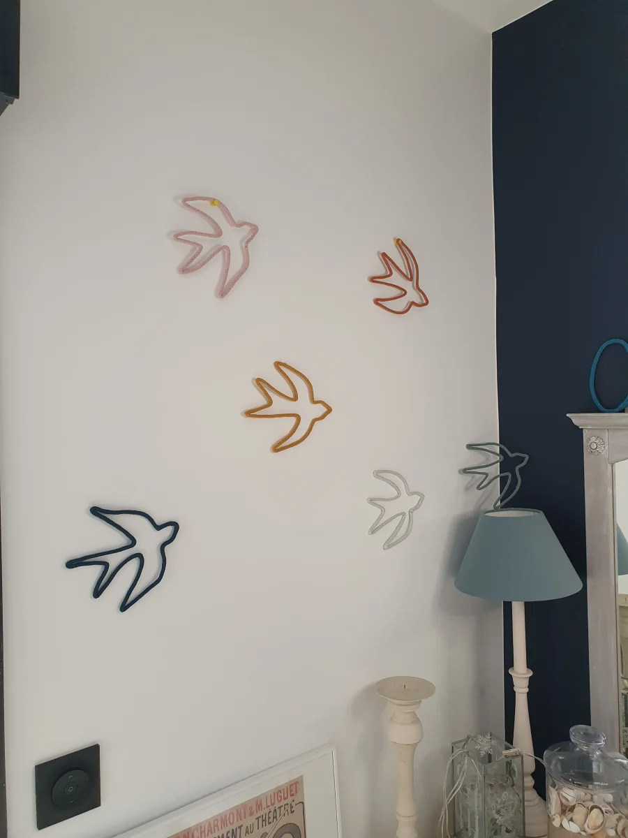 Hirondelle en vol en tricotin – Image 5