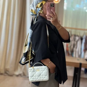 Grand carré de soie Oya noir