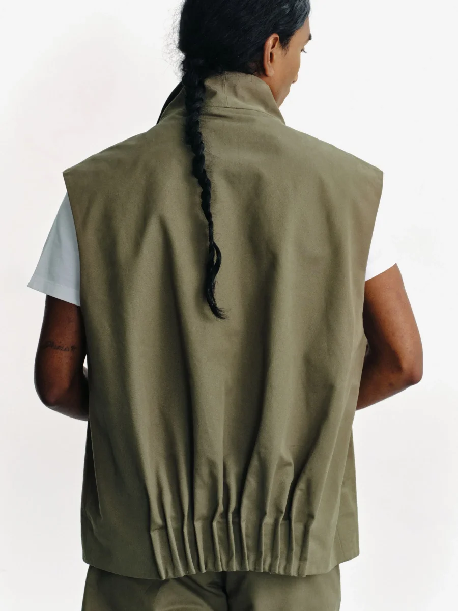 ACHI - Blouson sans manche en gabardine – Image 8