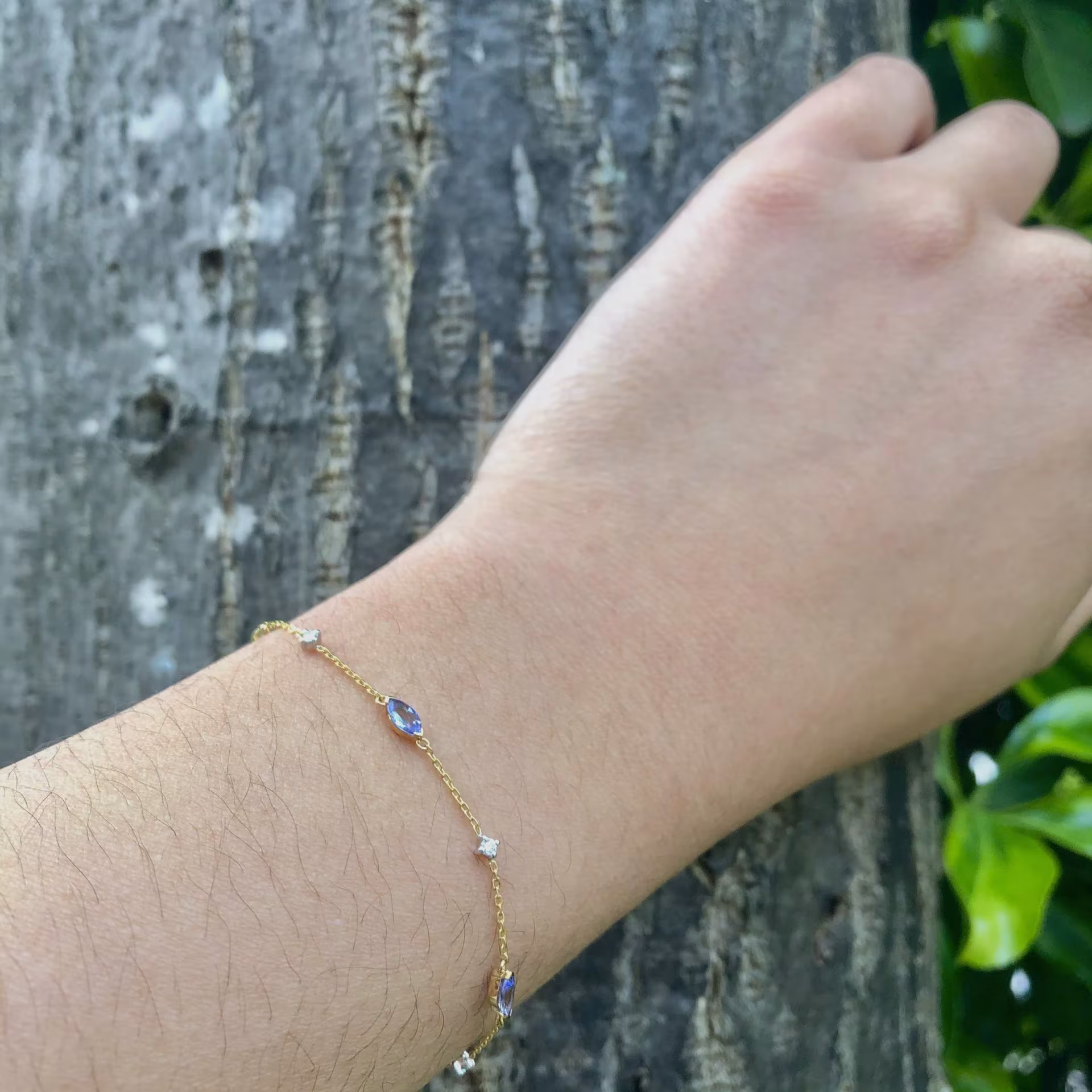 Bracelet Tanzanites et Diamants Pépite Or Jaune – Image 3