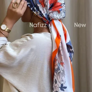 Grand carré de soie Daya orange