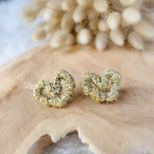 Boucles d'oreille coeur doré textile fantaisie cadeau tendance fait main