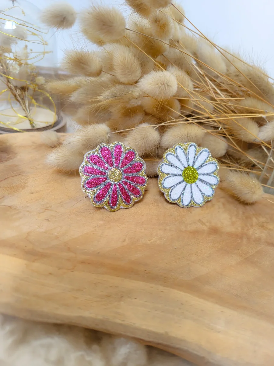 Magnifique Broche Fleur à Paillettes - Accessoire Tendance pour Mariage, EVJF, Témoin, Demoiselle d'Honneur et Plus - 24 Couleurs Disponibles – Image 8