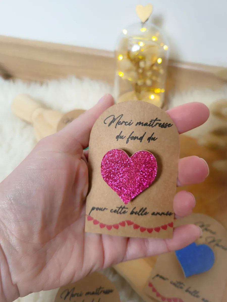 Broche coeur paillette fait main avec carte personnalisable - cadeau fin d'année scolaire pour maîtresse, nounou – Image 5
