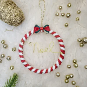 Boule de Noël en laine personnalisable avec prénom