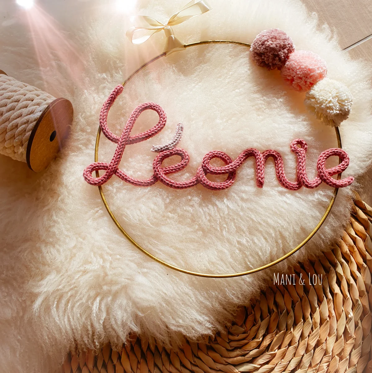 Couronne prénom 3 pompons personnalisée – Image 6