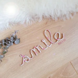 Mot ou prénom en cordon fin ou liberty