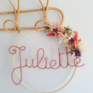 Couronne de Fleurs Séchées Bohème Personnalisée avec Prénom – Décoration Originale et Vintage pour Chambre Bébé