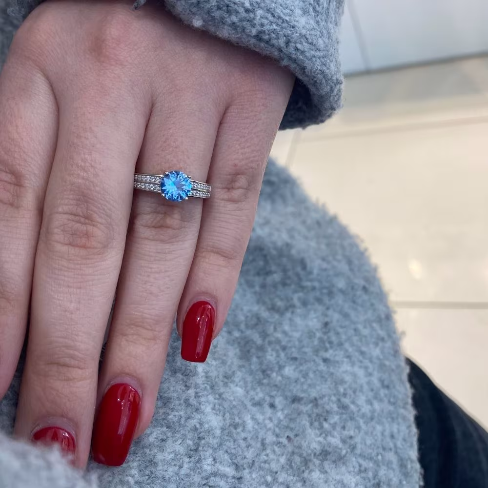 Bague Argent Pierre Bleue Ronde & Pavage Blanc – Image 3