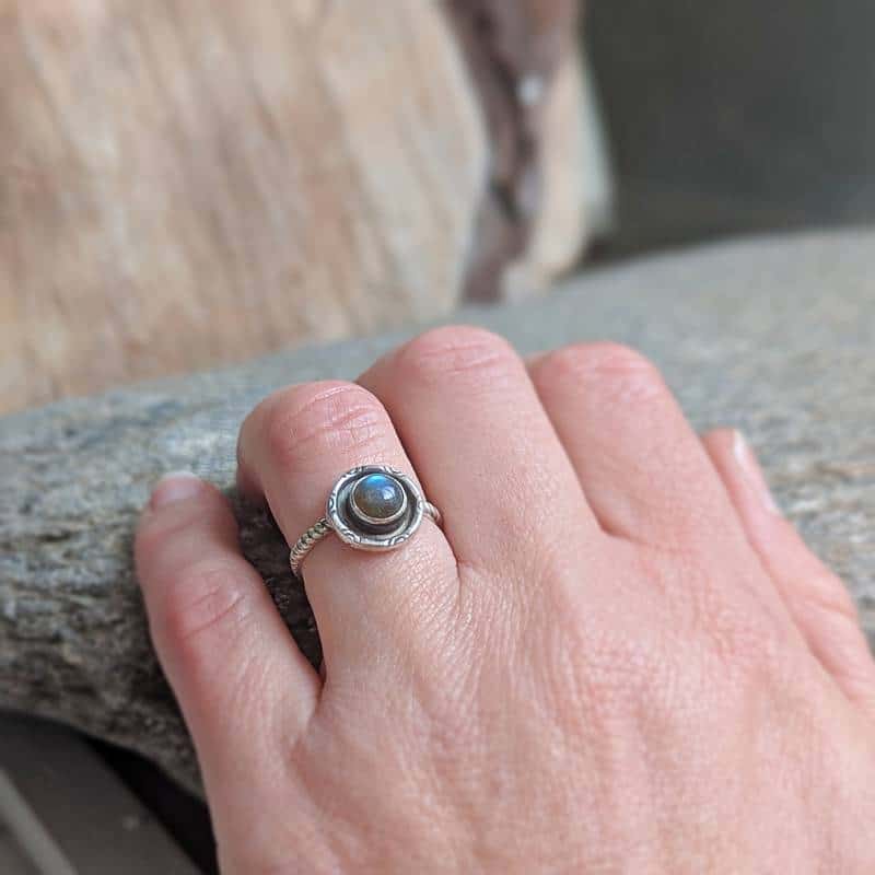 Bague artisanale labradorite argent ARYA – Image 3