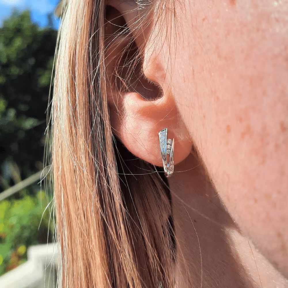 Boucles d’oreilles Garel or blanc Neima Trilogy – Image 3