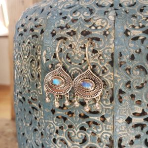 Boucles d&rsquo;oreilles ethniques en labradorite