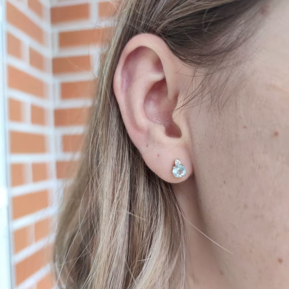 Puces d’Oreilles Aigue Marine et Diamant or Blanc Hortensia – Image 3