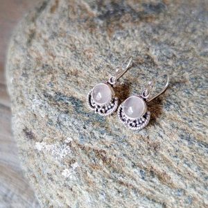 Boucles d&rsquo;oreilles indiennes en quartz rose