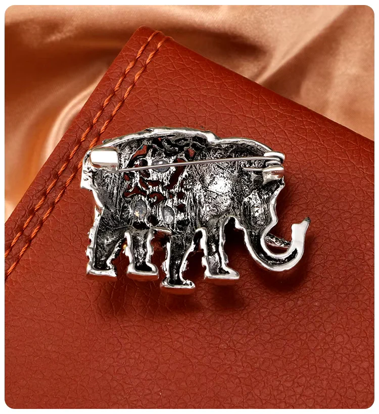 Broche Éléphant Vintage – Image 4