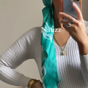 Grand carré de soie Luciya vert