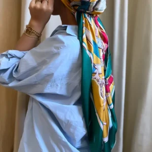 Carré de soie vert Julia