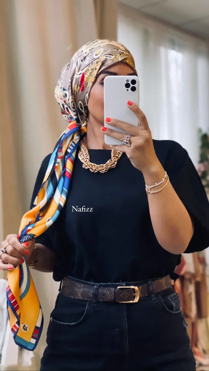 Carré de soie Mango – Image 3