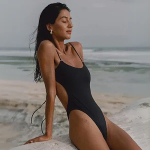 Maillot de bain femme string 1 pièce