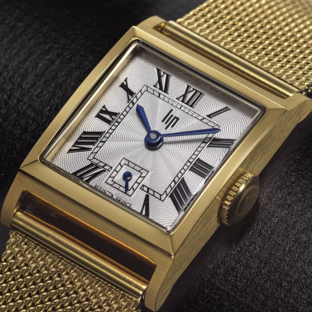 Montre Lip Churchill C18, acier doré et chiffres romains noirs – Image 3
