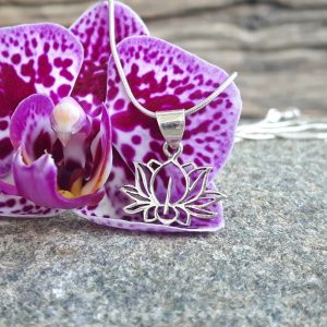 Pendentif fleur de lotus argent