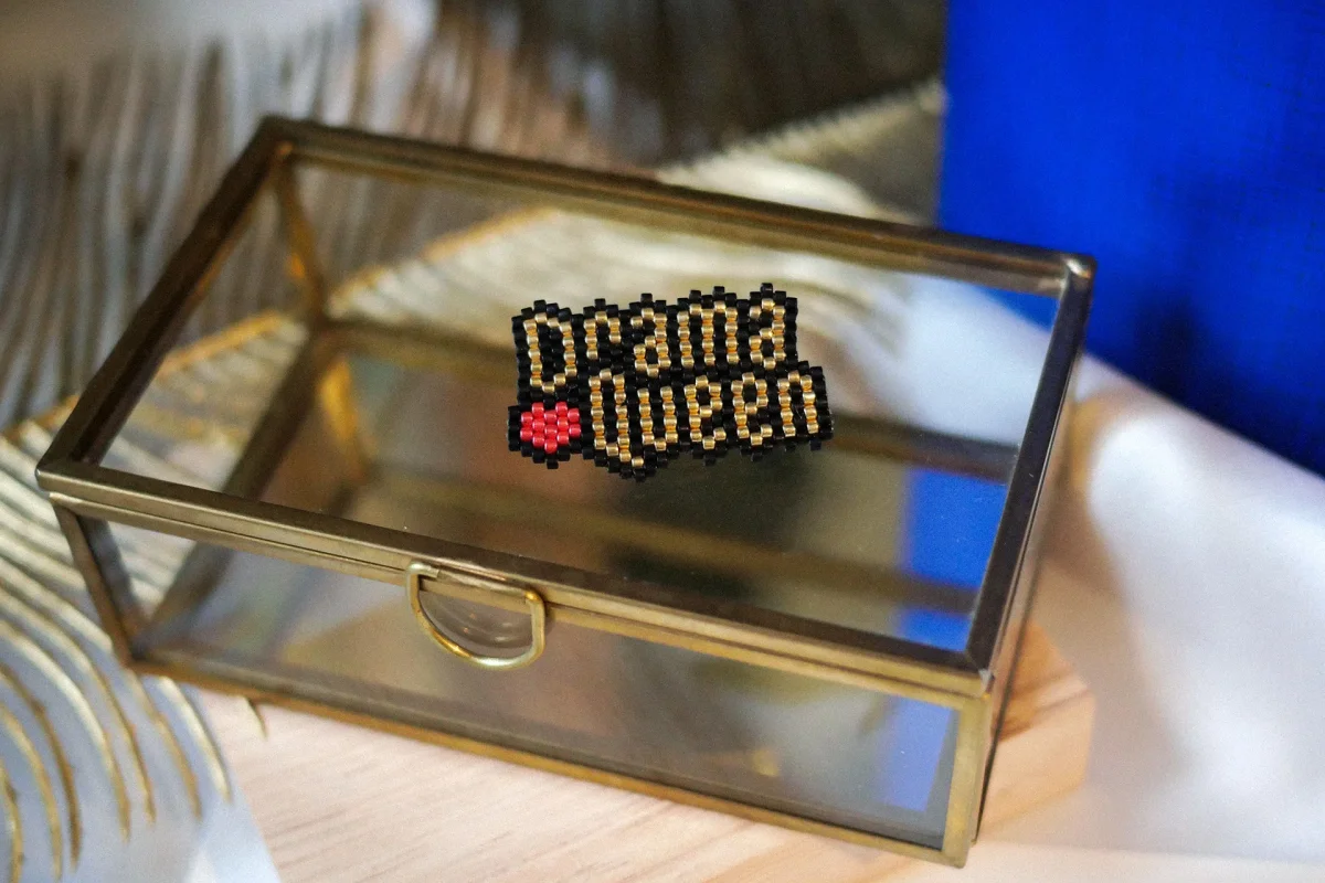 Broche Drama Queen – Image 7