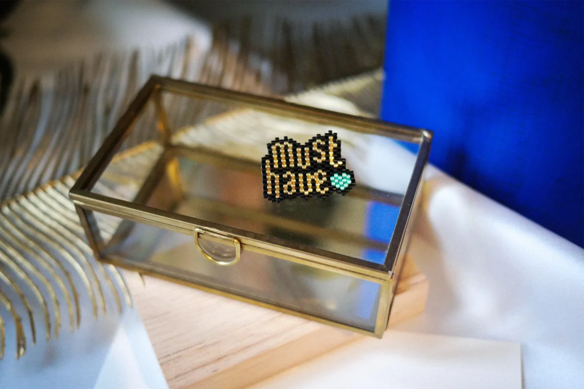 Broche Must Have – Image 2