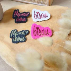 Broche message paillettes personnalisable fait main cadeau témoin marraine femme fête des mères anniversaire EVJF